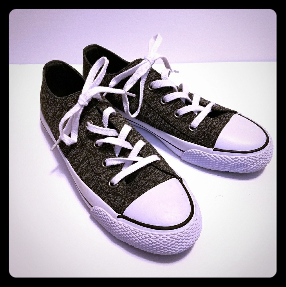 Airwalk Charcoal Sneakers BARELY WORN